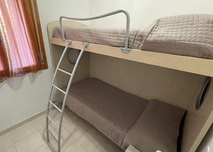 Daire Flat In A House With Shared Pool Bibione